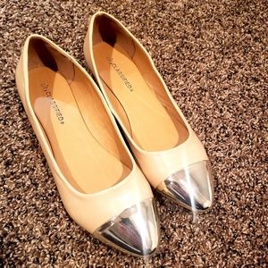 Nude metallic toe flat